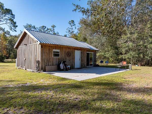 4 Acres of Residential Land with Home for Sale in O'Brien, Florida