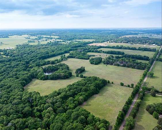 148 Acres of Recreational Land & Farm for Sale in Eustace, Texas