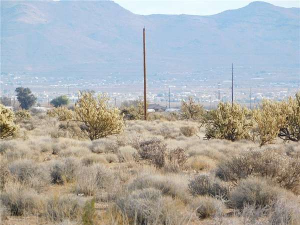 3 Acres of Land for Sale in Golden Valley, Arizona