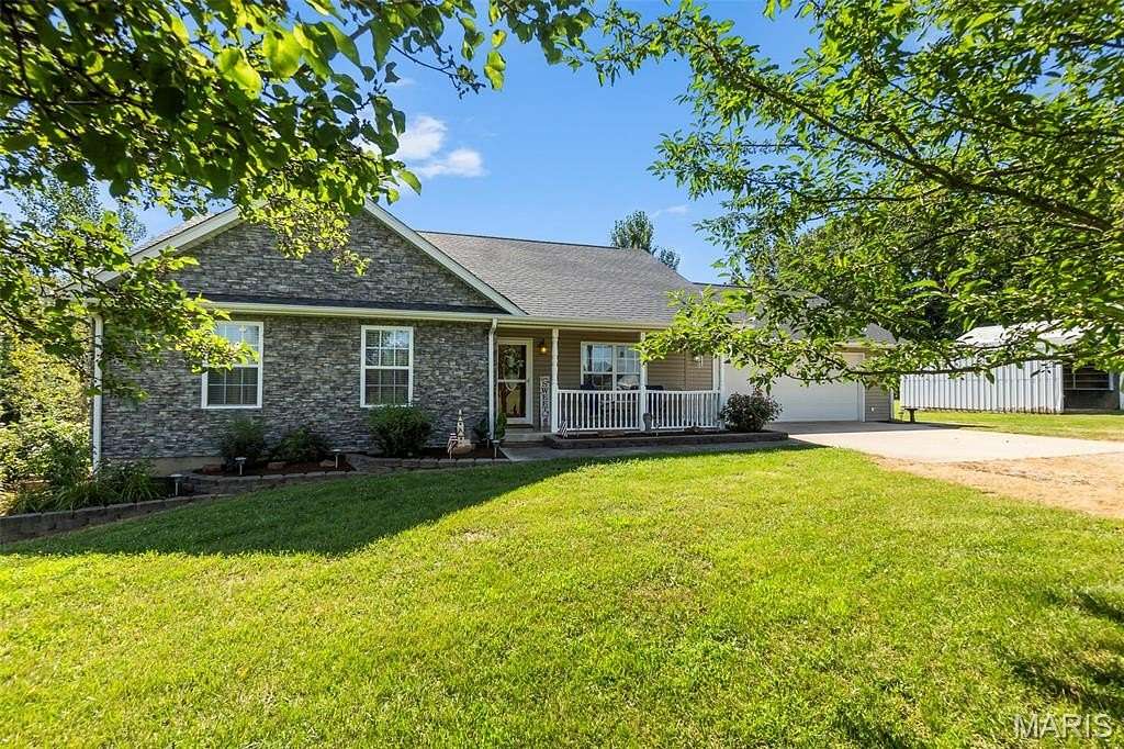 7.49 Acres of Residential Land with Home for Sale in Glen Allen, Missouri