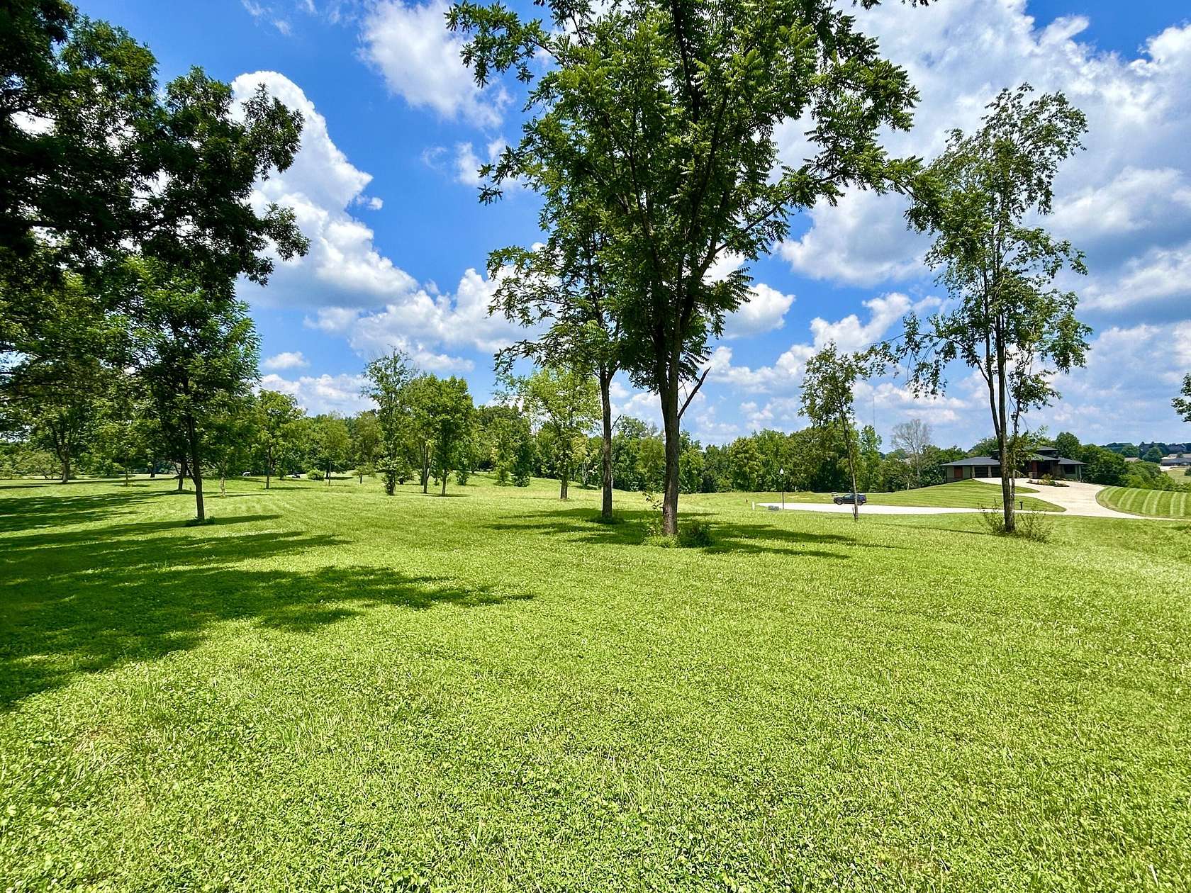 2.5 Acres of Residential Land for Sale in Somerset, Kentucky