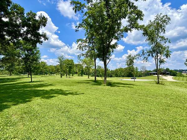 2.5 Acres of Residential Land for Sale in Somerset, Kentucky
