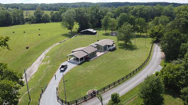 7 Acres of Residential Land with Home for Sale in Jeffersonville, Kentucky