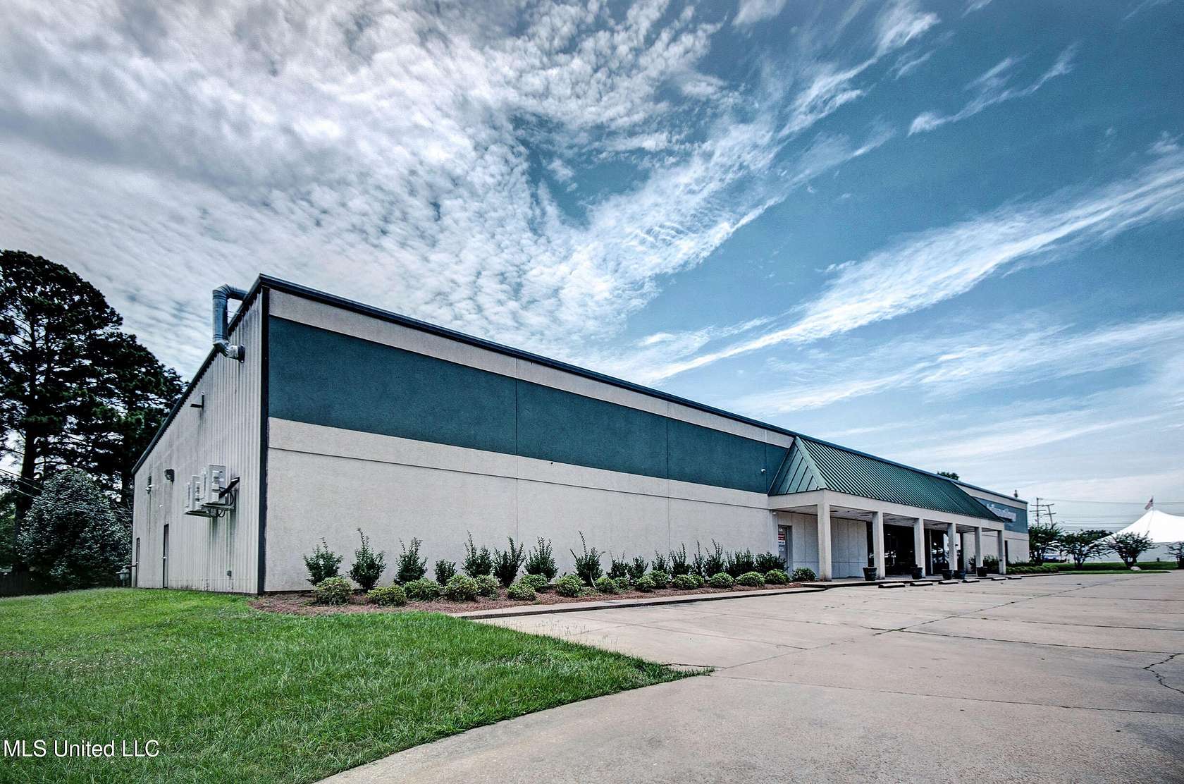 1.56 Acres of Improved Mixed-Use Land for Sale in Canton, Mississippi