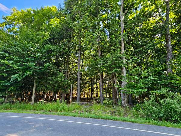 2 Acres of Residential Land for Sale in Farmington, Maine