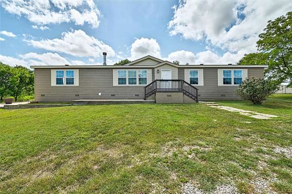 2 Acres of Residential Land with Home for Lease in Austin, Texas