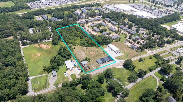 7 Acres of Improved Commercial Land for Sale in Tupelo, Mississippi