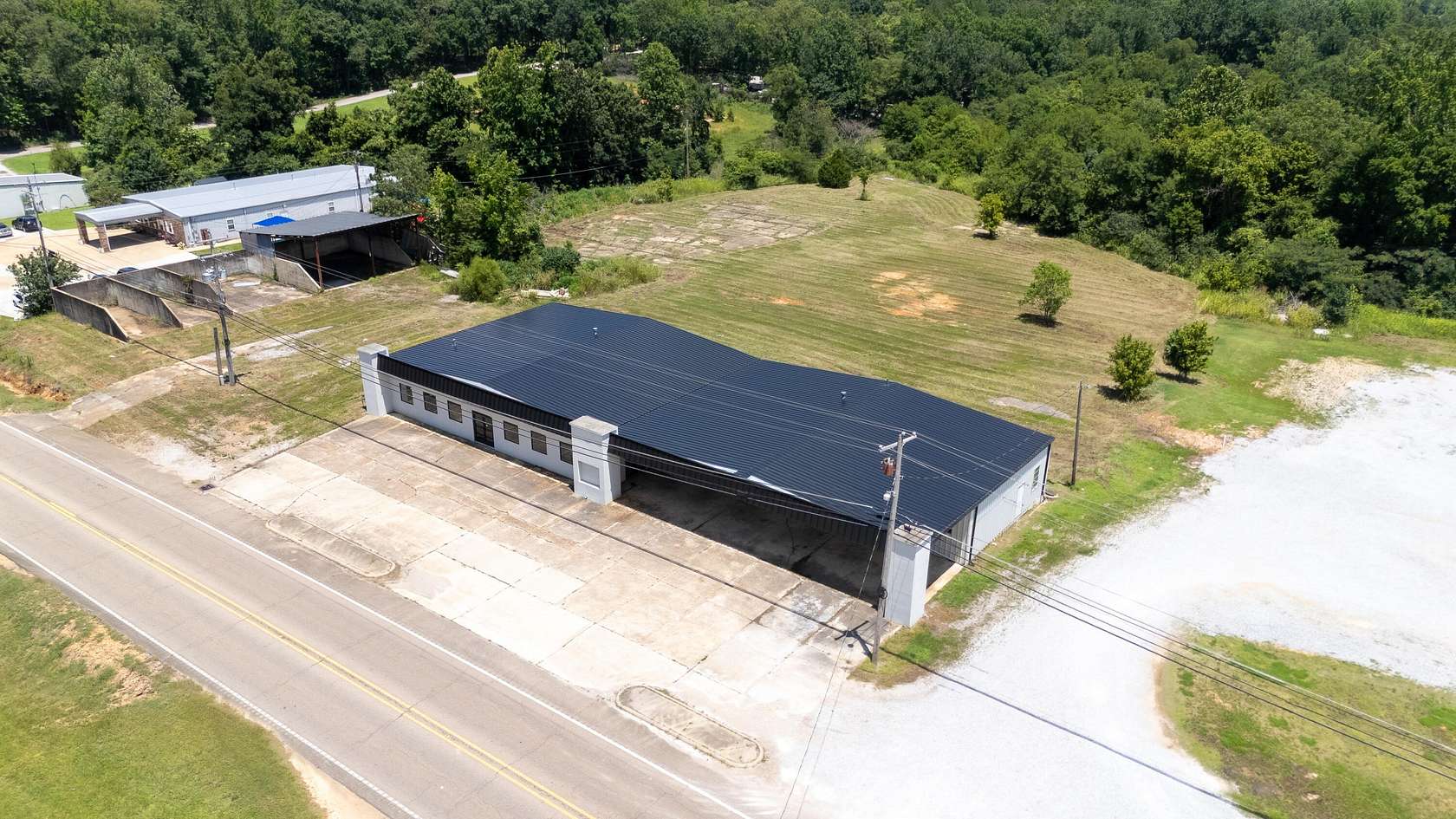 6 Acres of Improved Commercial Land for Sale in Tupelo, Mississippi