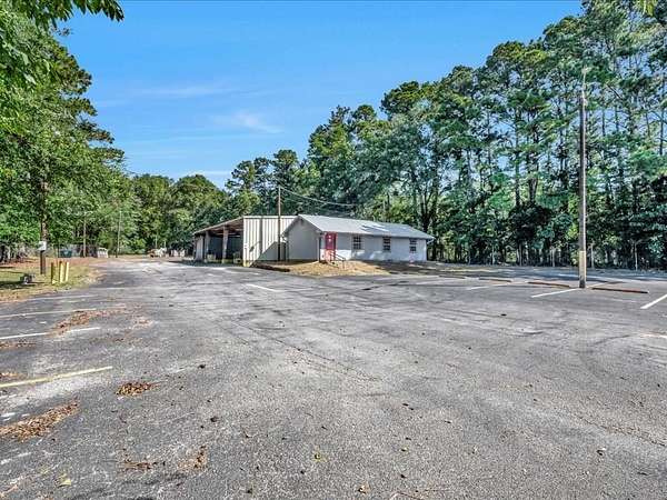 4.76 Acres of Improved Commercial Land for Sale in Nacogdoches, Texas
