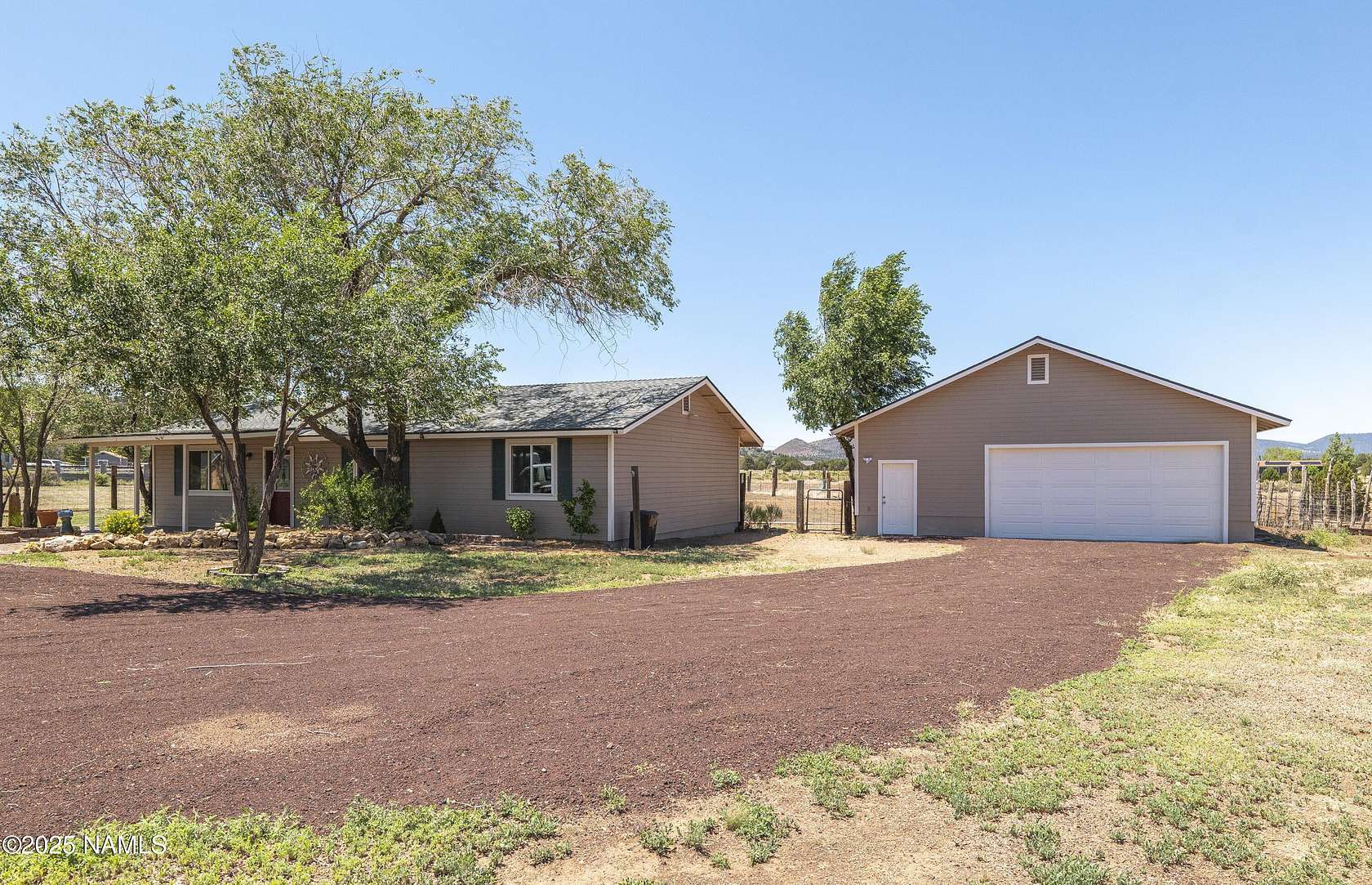 2.58 Acres of Residential Land with Home for Sale in Flagstaff, Arizona