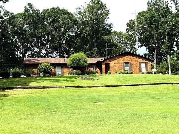 1.6 Acres of Residential Land with Home for Sale in Wynne, Arkansas