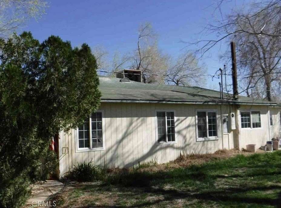 20 Acres of Recreational Land with Home for Sale in Lancaster, California