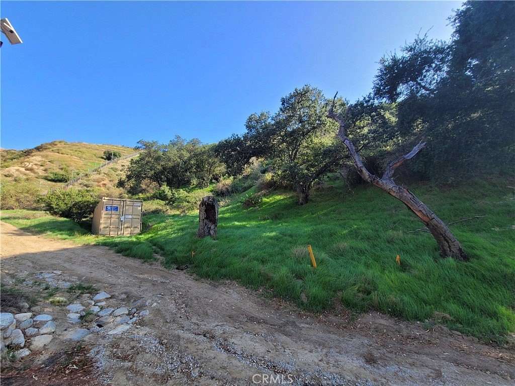 1 Acre of Land for Sale in Sylmar, California