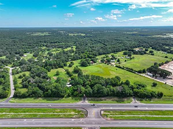 10.8 Acres of Mixed-Use Land for Sale in Kemp, Texas