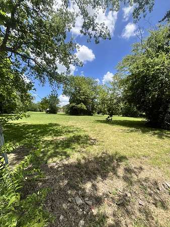 1.37 Acres of Land for Sale in Commerce, Texas
