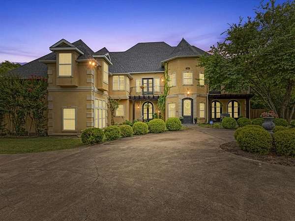 2.3 Acres of Residential Land with Home for Sale in Mesquite, Texas