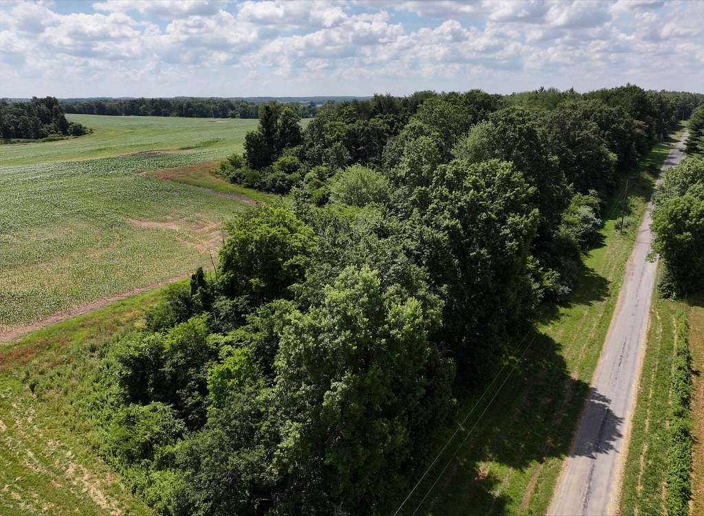 15.4 Acres of Recreational Land for Sale in Enfield, Illinois
