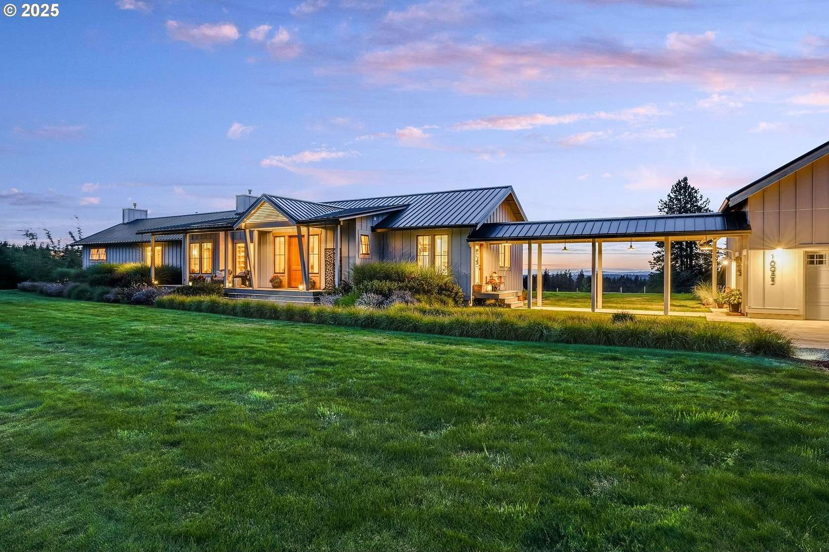 6 Acres of Residential Land with Home for Sale in Beavercreek, Oregon