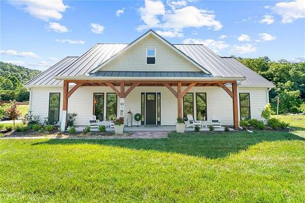 7 Acres of Residential Land with Home for Sale in Omaha, Arkansas