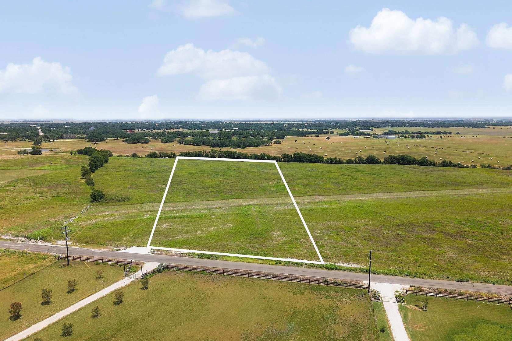 4 Acres of Land for Sale in Georgetown, Texas