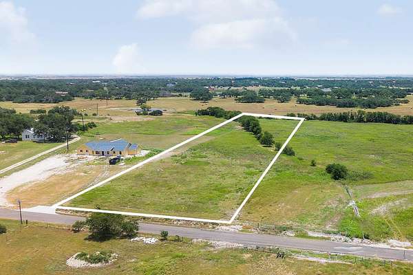 4 Acres of Land for Sale in Georgetown, Texas