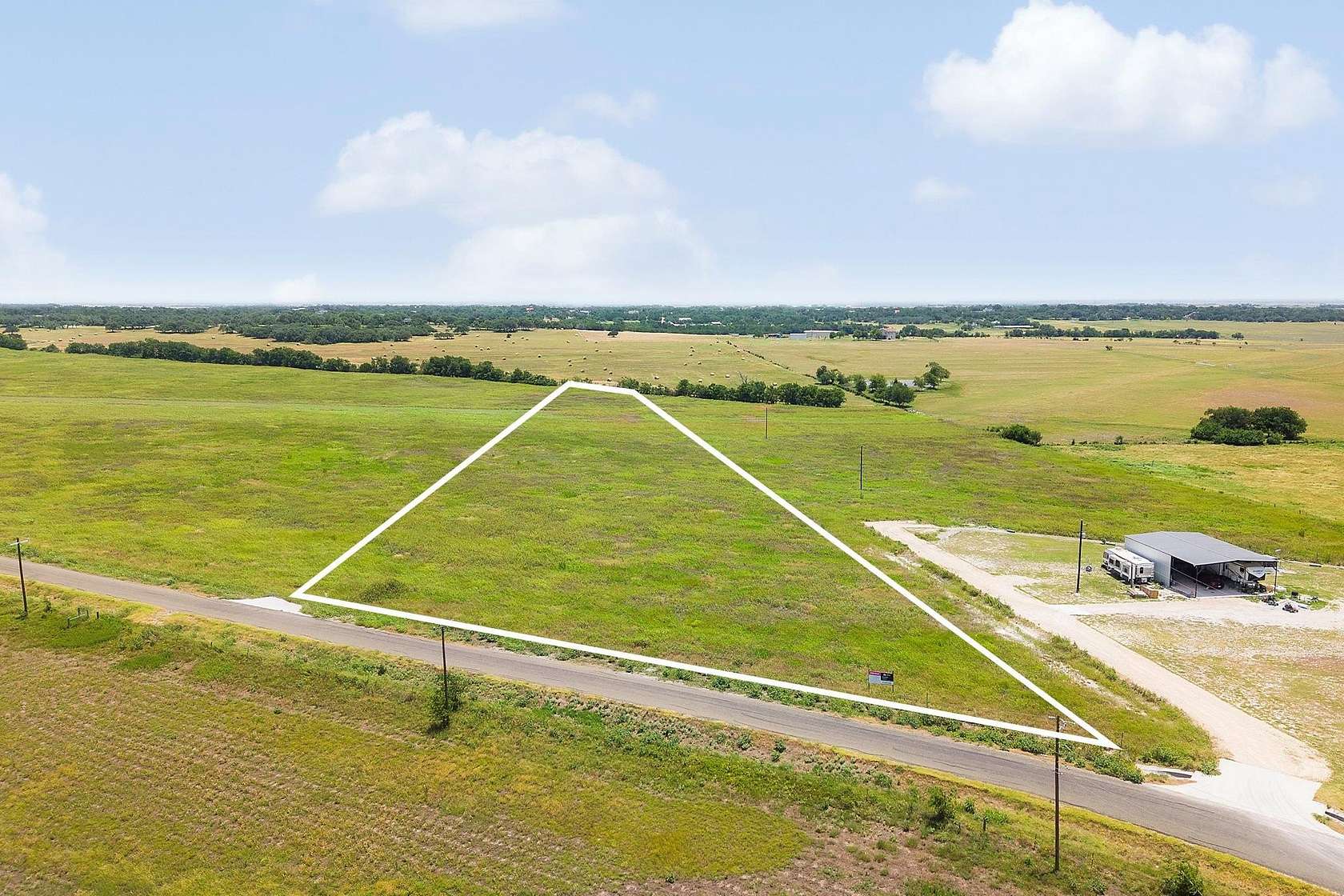 4 Acres of Land for Sale in Georgetown, Texas