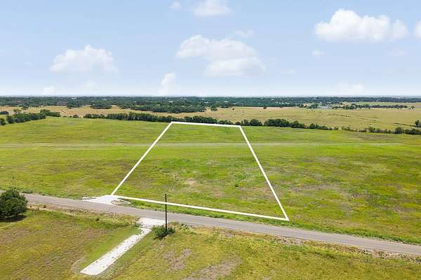 4 Acres of Land for Sale in Georgetown, Texas