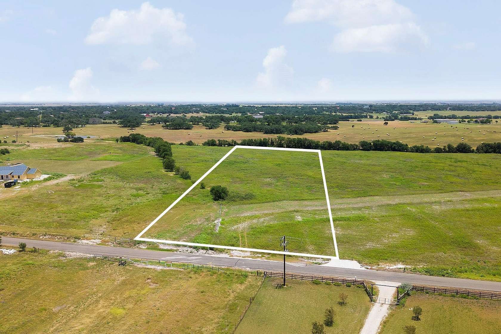 4 Acres of Land for Sale in Georgetown, Texas