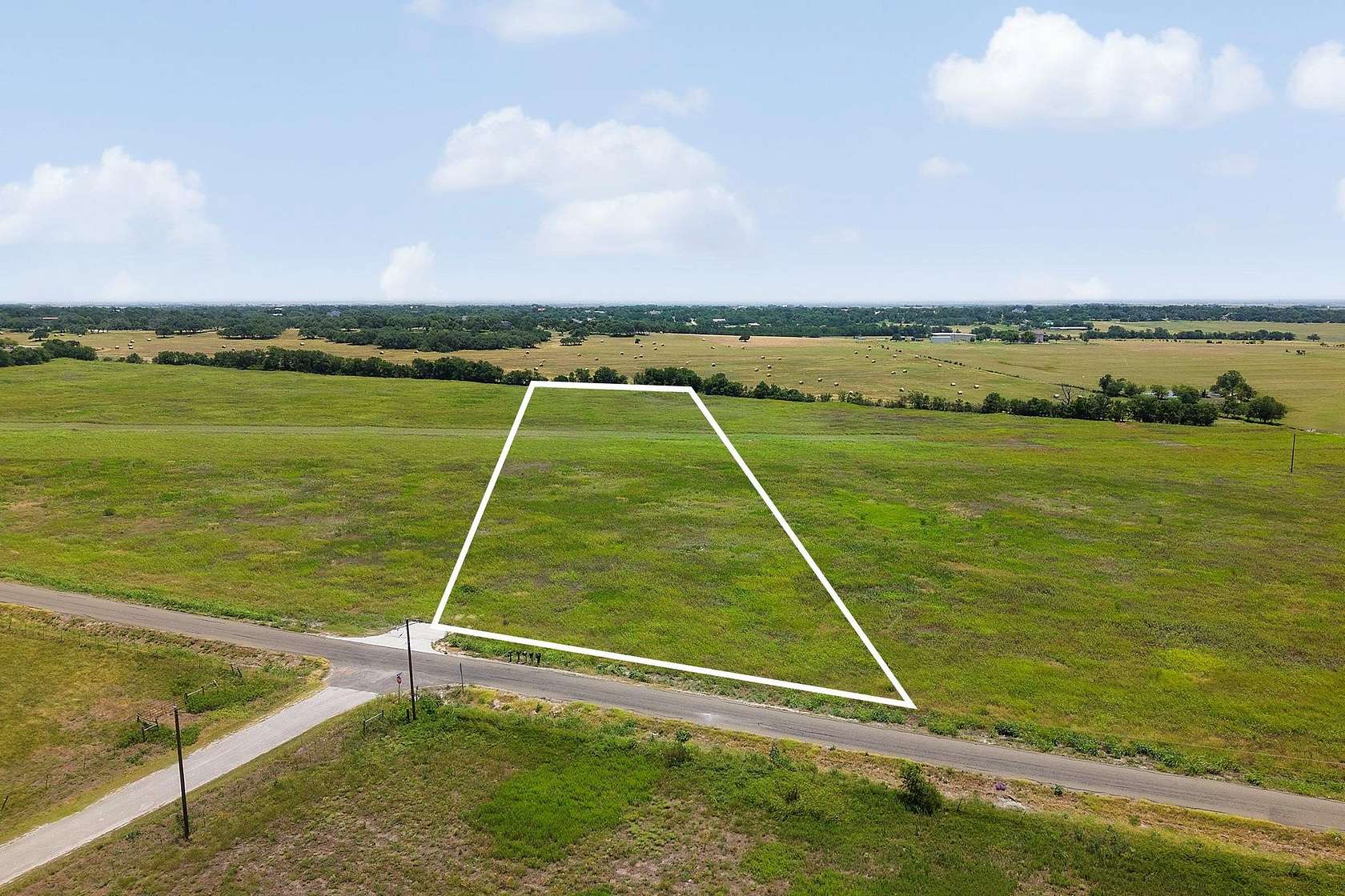 4 Acres of Land for Sale in Georgetown, Texas