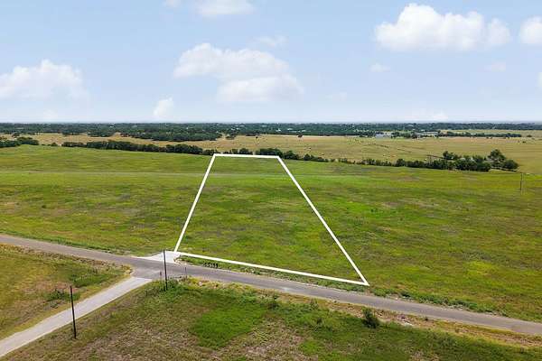 4 Acres of Land for Sale in Georgetown, Texas