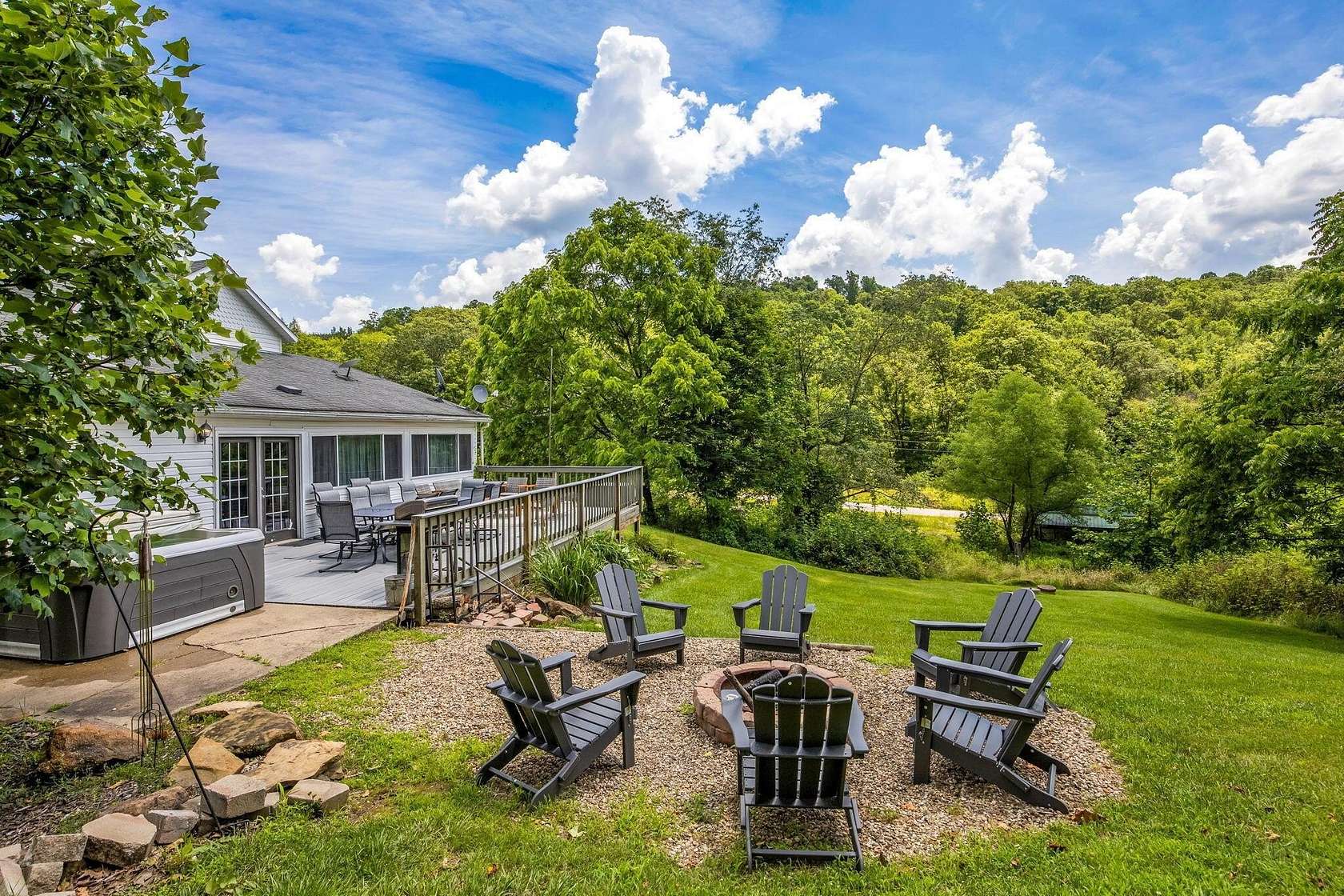 5 Acres of Residential Land with Home for Sale in Rockbridge, Ohio