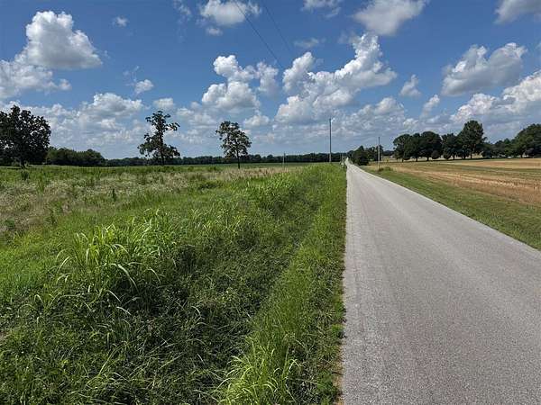 10 Acres of Land for Sale in Woodburn, Kentucky