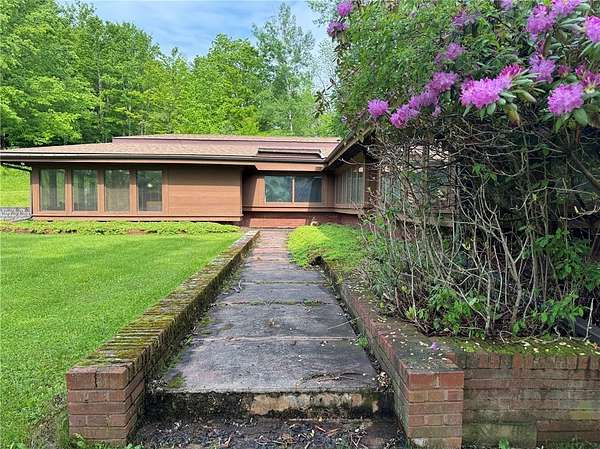 6.1 Acres of Residential Land with Home for Sale in Kortright Town, New York