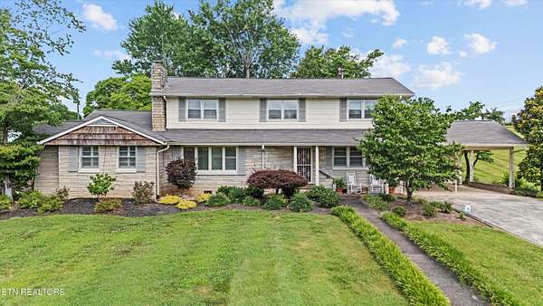 1.8 Acres of Residential Land with Home for Sale in Sweetwater, Tennessee