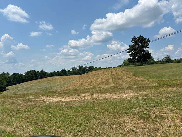16.7 Acres of Land for Sale in Winchester, Kentucky