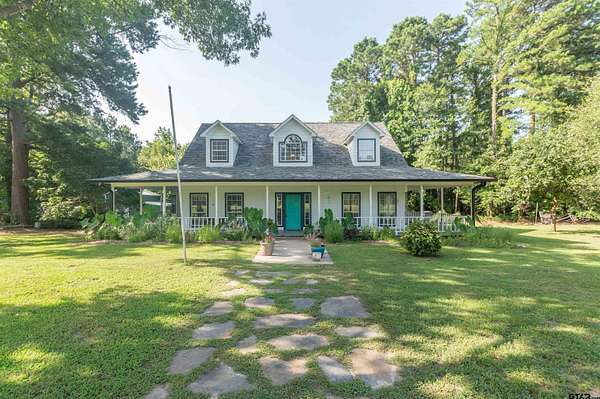 22.2 Acres of Recreational Land with Home for Sale in Tyler, Texas