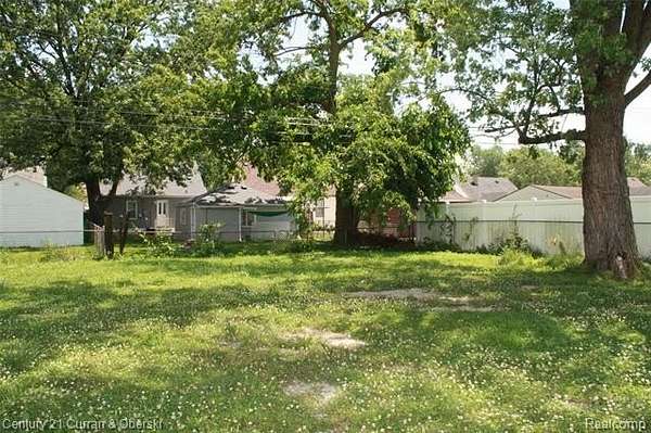 0.25 Acres of Residential Land for Sale in Garden City, Michigan