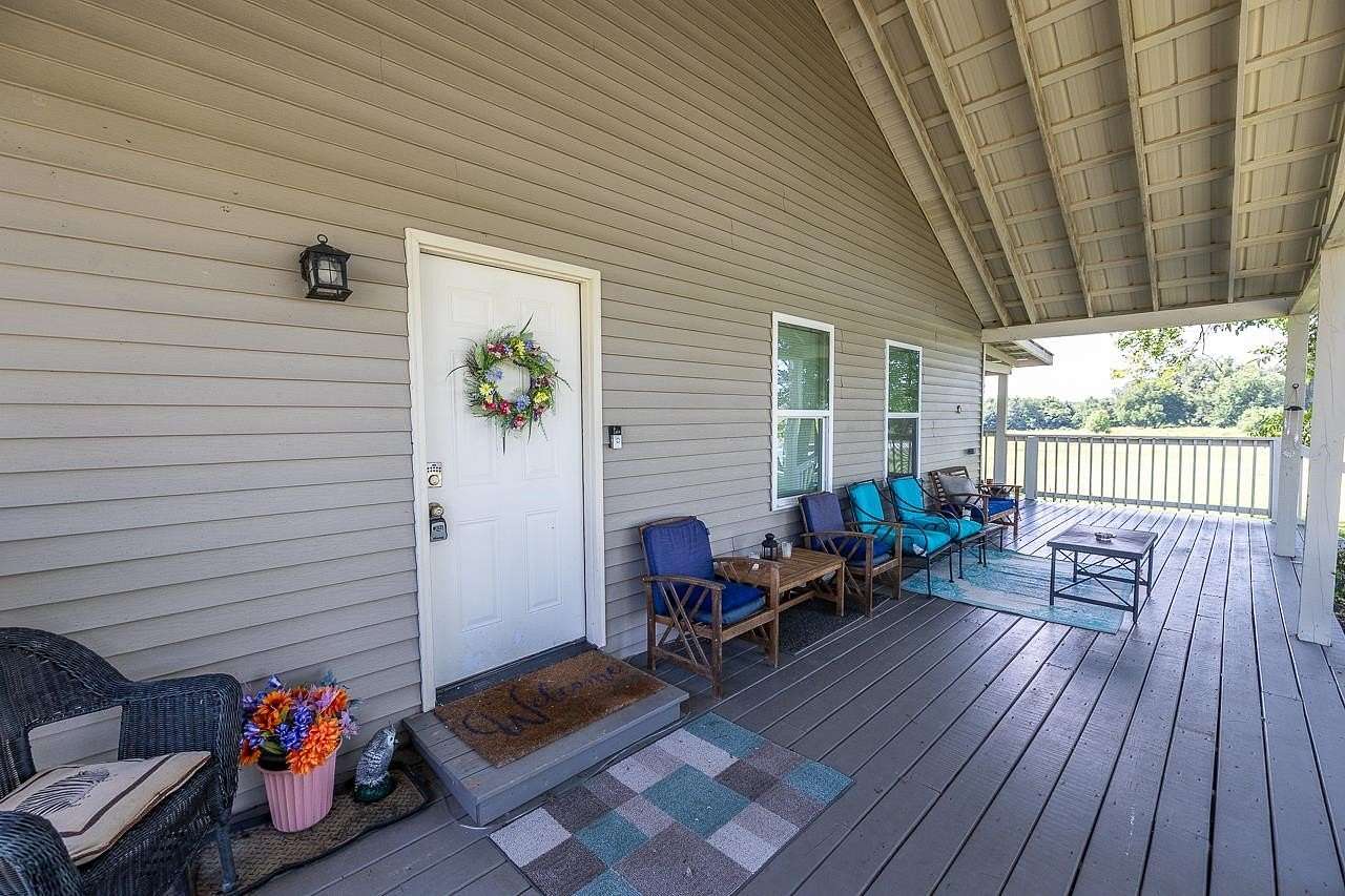 2.87 Acres of Residential Land with Home for Sale in Mason, Tennessee