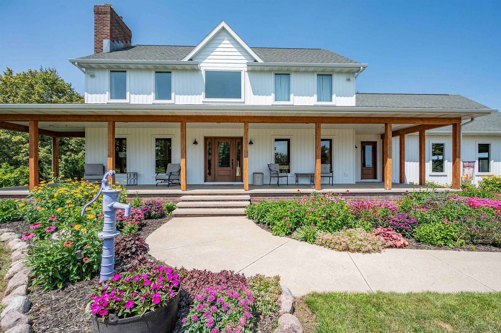 17 Acres of Land with Home for Sale in Seymour, Wisconsin