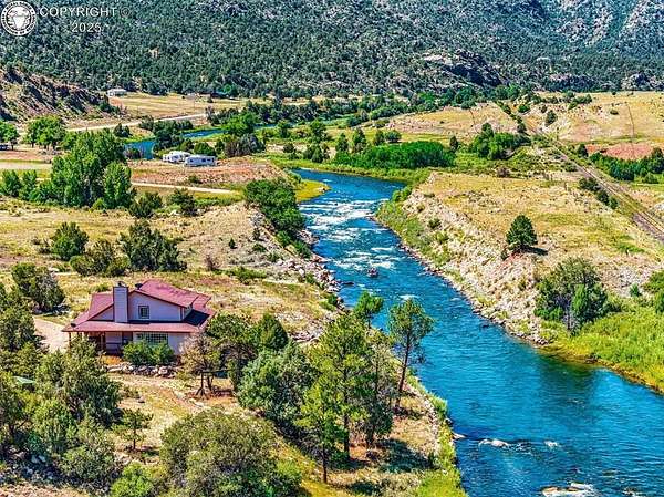 7 Acres of Land with Home for Sale in Cotopaxi, Colorado