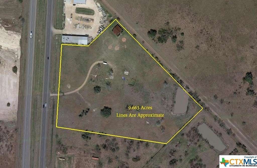 9.66 Acres of Residential Land for Sale in Victoria, Texas