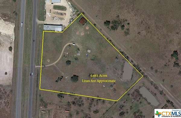 9.66 Acres of Residential Land for Sale in Victoria, Texas