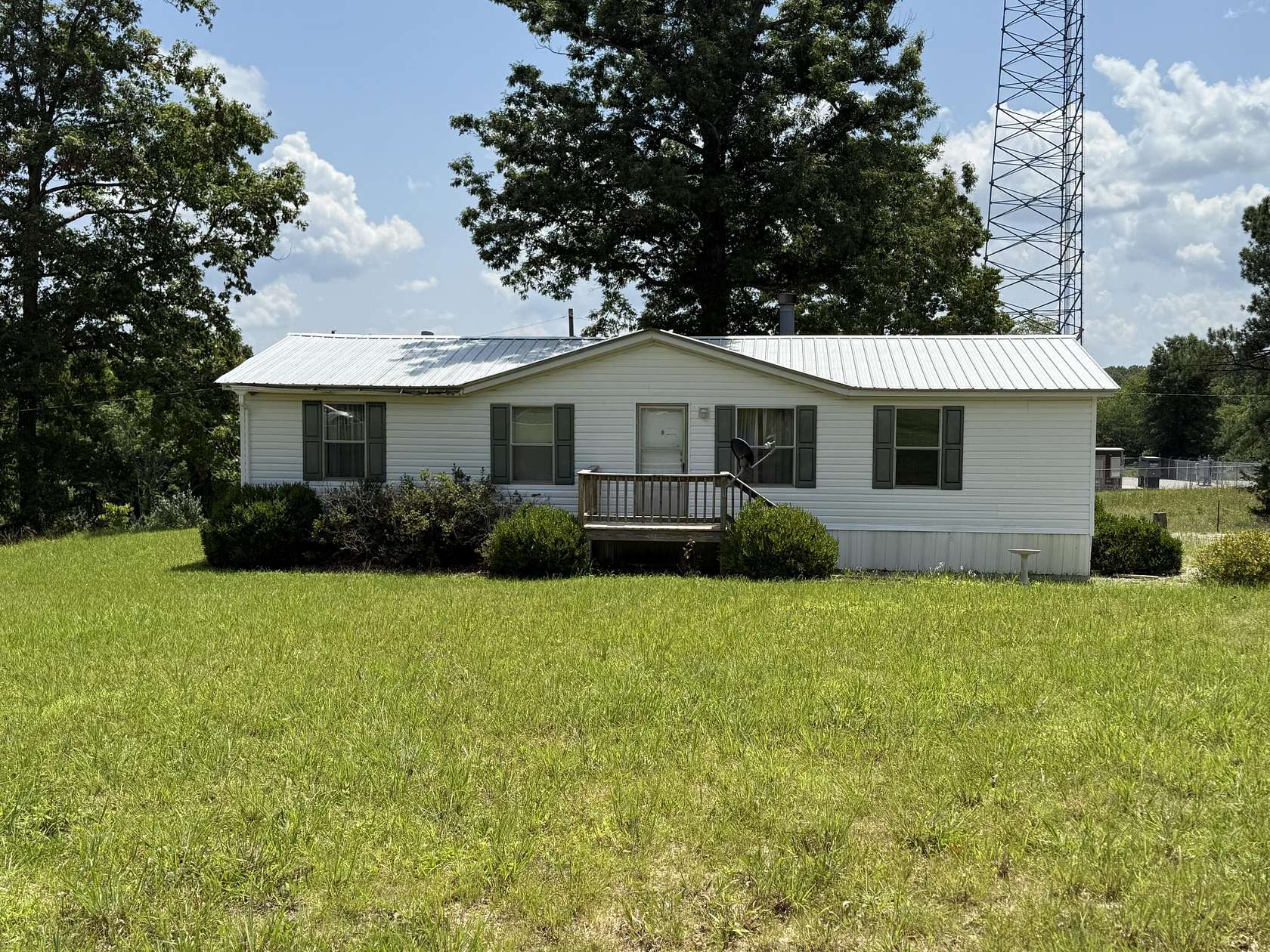 3.89 Acres of Land with Home for Sale in Dunlap, Tennessee