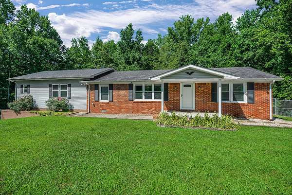 2.7 Acres of Residential Land with Home for Sale in Sparta, Tennessee