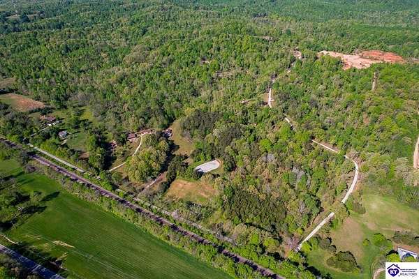 21 Acres of Recreational Land for Sale in Bonnieville, Kentucky