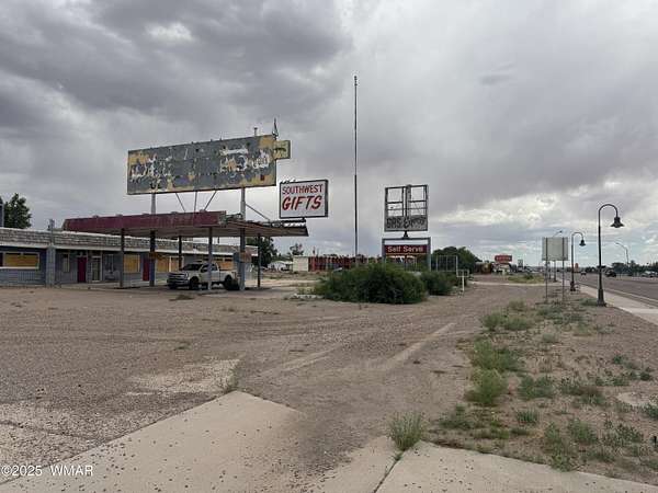 1.89 Acres of Improved Mixed-Use Land for Sale in Holbrook, Arizona