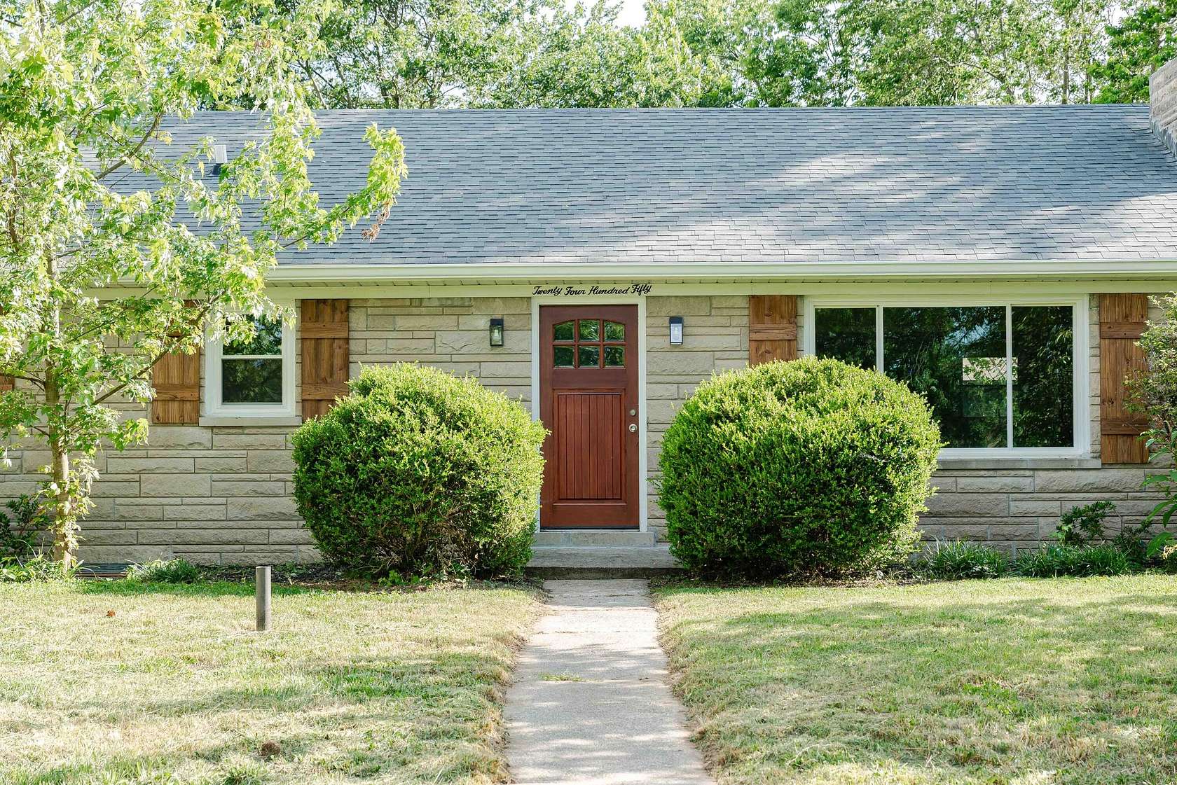 5 Acres of Land with Home for Sale in Nicholasville, Kentucky