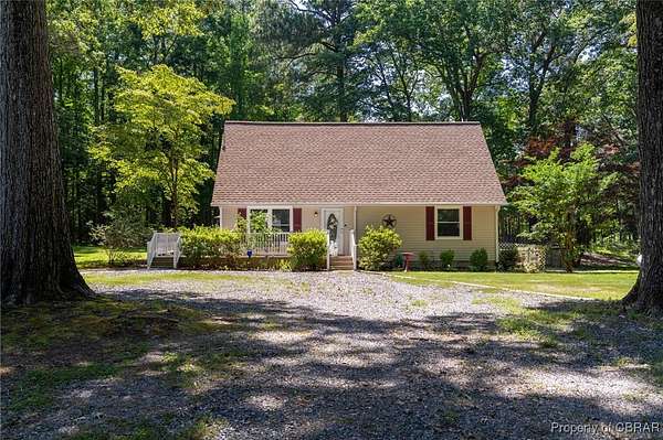 5.2 Acres of Land with Home for Sale in Cobbs Creek, Virginia