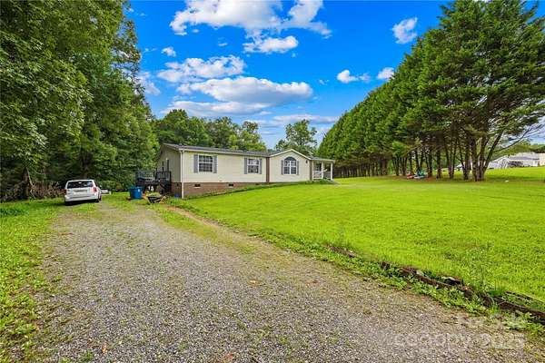 1.86 Acres of Residential Land with Home for Sale in Statesville, North Carolina