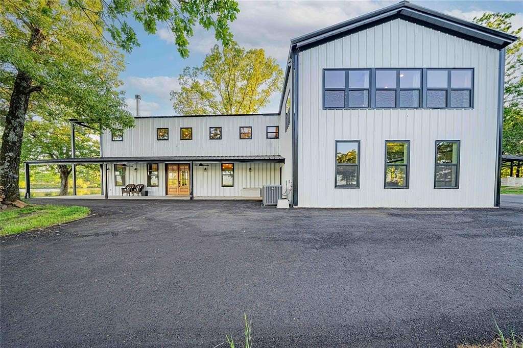 301 Acres of Agricultural Land with Home for Sale in Omaha, Texas